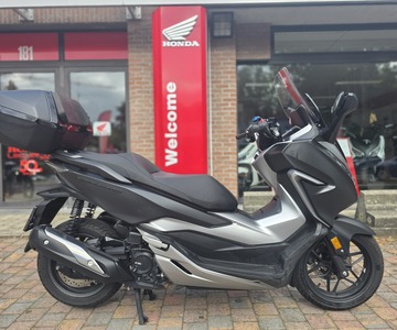 Honda FORZA 300